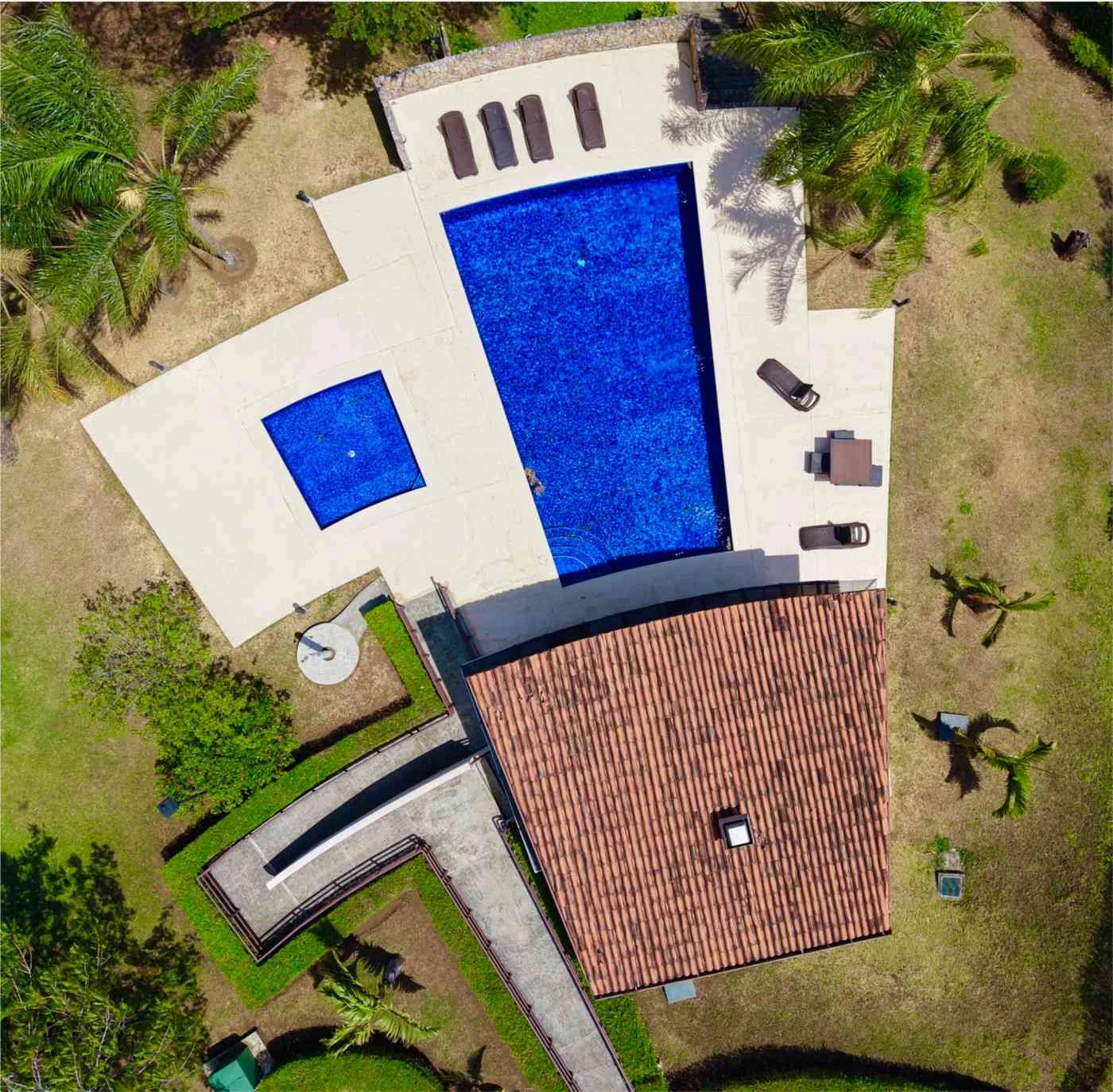 Lotes en Condominio Exclusivo en la Riviera Belén 