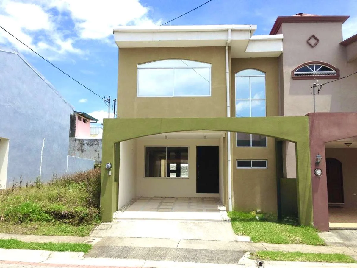 Casa en Condominio Montserrat