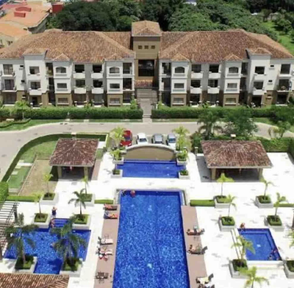Apartamento grande en Condominio Montesol