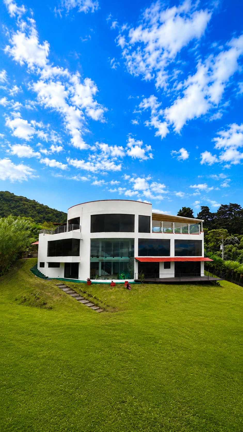 Lujosa casa en Escazú